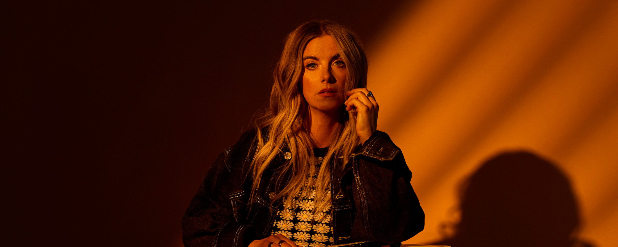 Lindsay Ell Releases ‘magic’ and Shares Story Behind the Song—”I Hope Listeners Feel Inspired to Continue Striving Toward the Dreams They Have in Life”