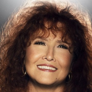 Melissa Manchester Excited for the Premiere of Her First Concerto, ‘Awake!’: “It [Doesn’t Sound] Like Anything I’ve Written Before” (Exclusive)