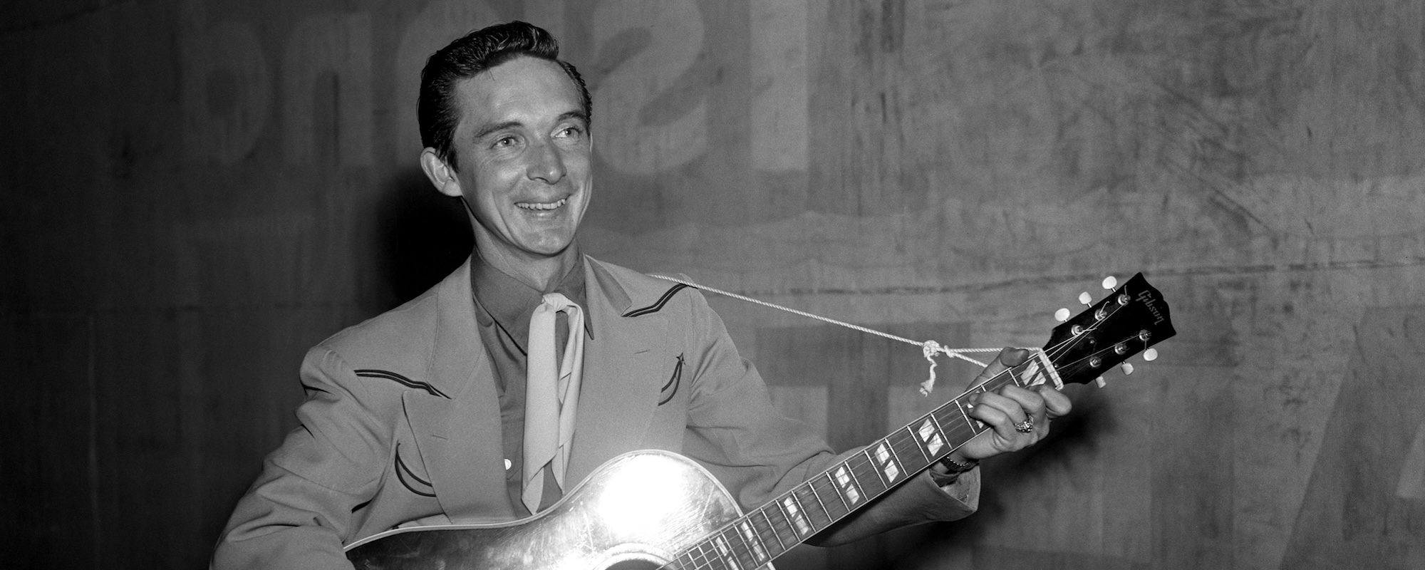 The Willie Nelson Song That Helped Ray Price Introduce the “Countrypolitan” Subgenre in the Early 1960s