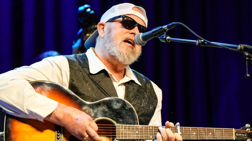 Robert Earl Keen Announces Date for Texas Flooding Benefit Concert