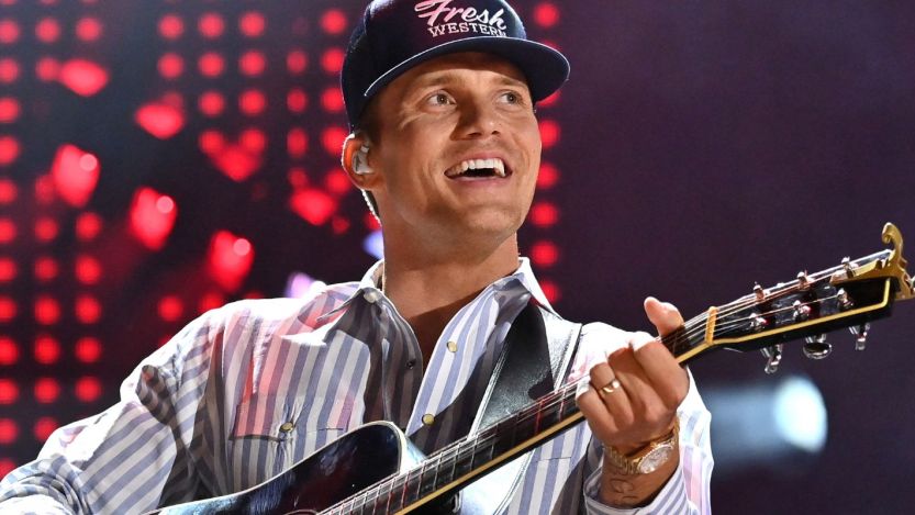 Parker McCollum performing