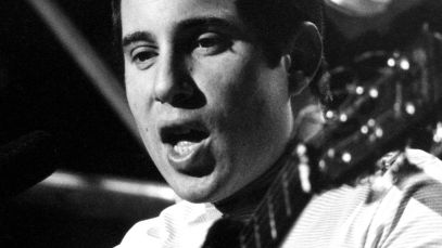 Paul Simon performing
