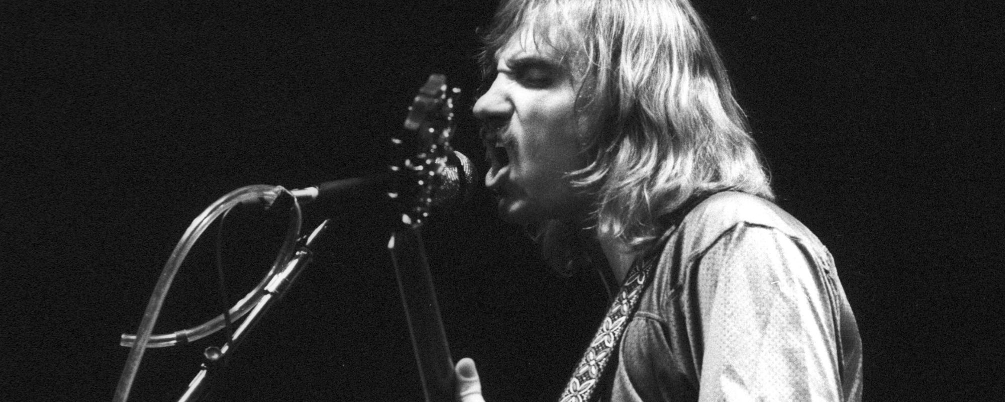 ألبوم النسور الأسطوري حيث الموسيقى لا تتطابق مع الواقع: “حديد على السخرية” ألبوم النسور الأسطوري حيث الموسيقى لا تتطابق مع الواقع: “حديد على السخرية”