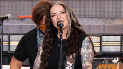 Ashley McBryde Is Opening “A New Kind of Bar” on Broadway