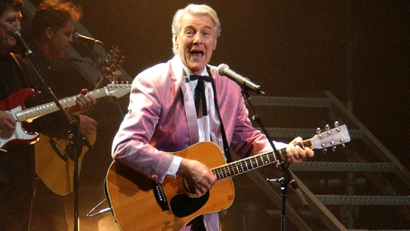 Australian Music Icon Col Joye Passes Away at 89