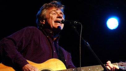 Positive News Has Emerged About Dave Edmunds’ Health Status After the Welsh Rocker Suffered “a Major Cardiac Arrest”