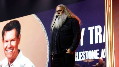 Watch Jamey Johnson Pay Tribute to Randy Travis With This Stunning ACM Honors Award Performance