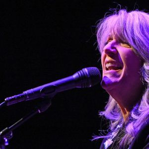 “Yes, Yes, Yes”: Kathy Mattea Is the Newest Grand Ole Opry Member