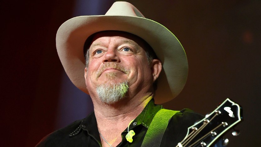 Pat Green Teams With Lukas Nelson on Emotional “Waltz Across Texas” After Personal Flood Tragedy