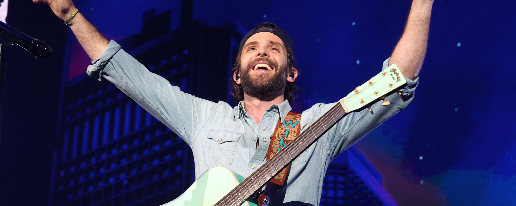 Country Stars Morgan Wallen and Thomas Rhett Share the Spotlight in Cleveland With “Cowgirls”