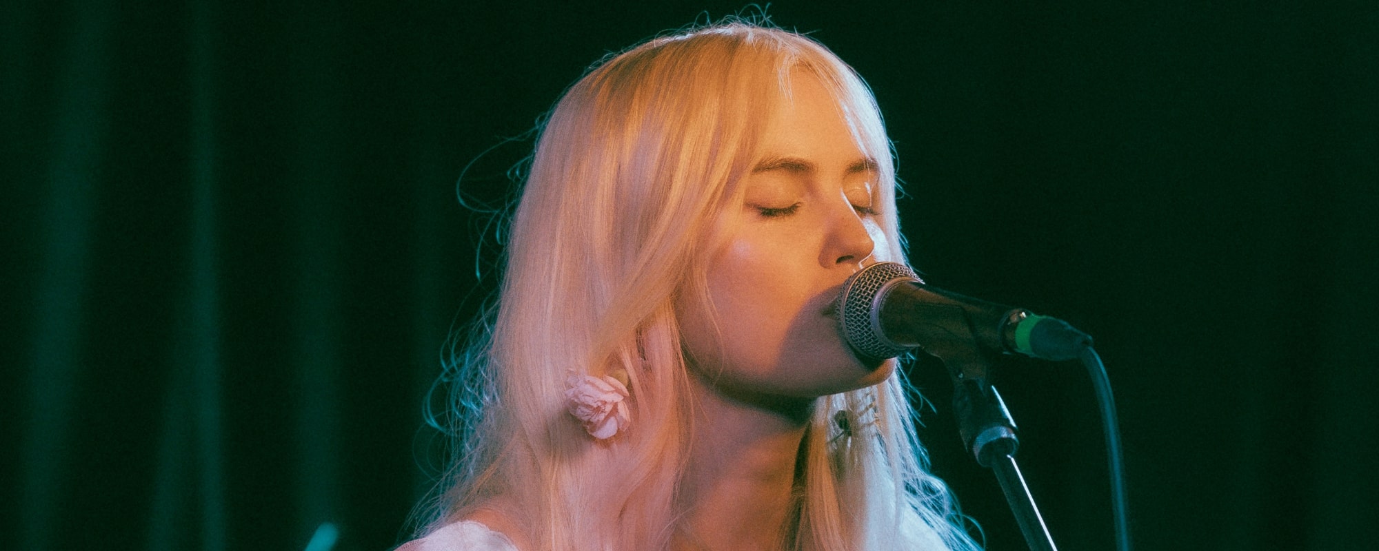 Zandi Holup Discusses the Vulnerability and Poetry of Her Debut Album, ‘Wildflower’ (Exclusive)