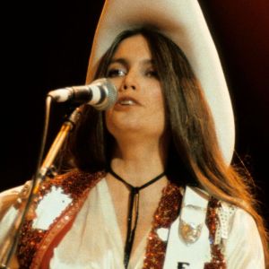 Emmylou Harris performing