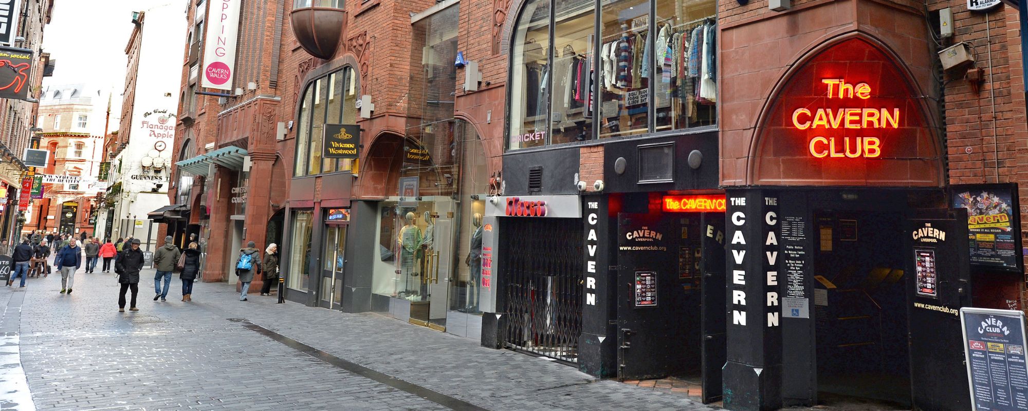 On This Day in 2006, American Man Helped Catch Liverpool Thieves Through Beatles Webcam