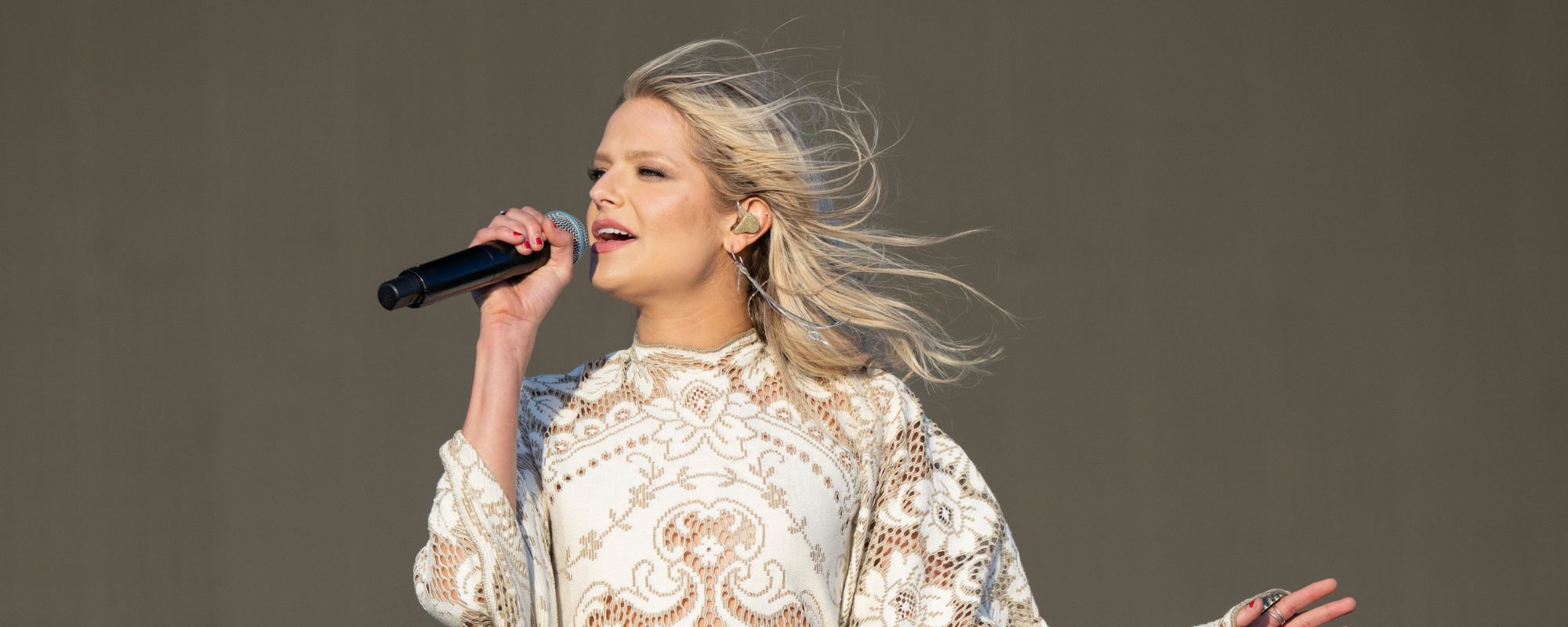 Rising Country Star Heads for the Big Screen in Netflix Thriller