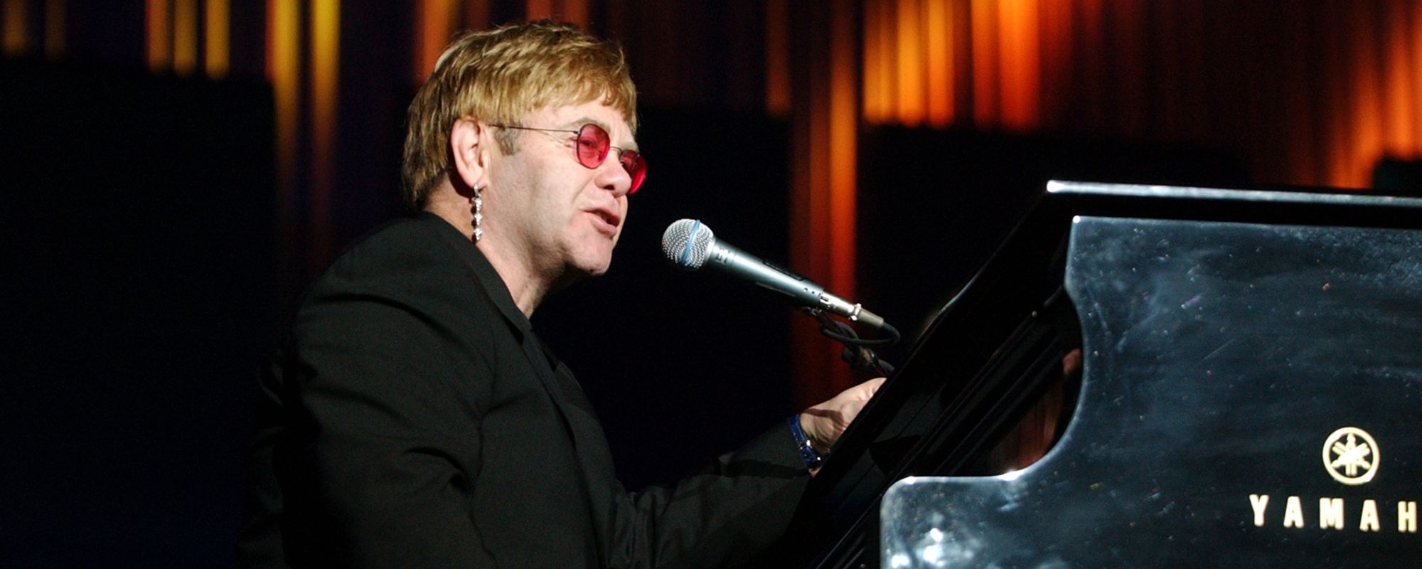 On This Day in 1997, Elton John Kicked off a Six-Week Run Atop the UK Singles Chart With This Tribute to the Princess of Wales
