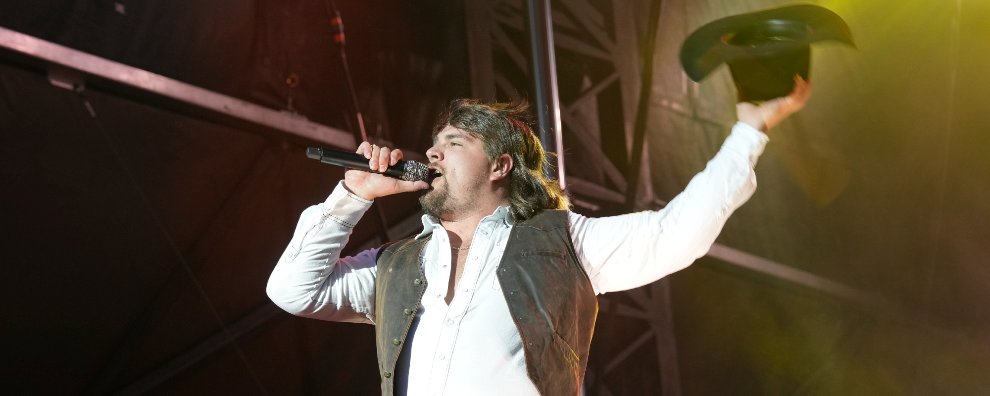 Gavin Adcock Tips His Hat to Elvis With Electrifying "Blue Suede Shoes" Performance