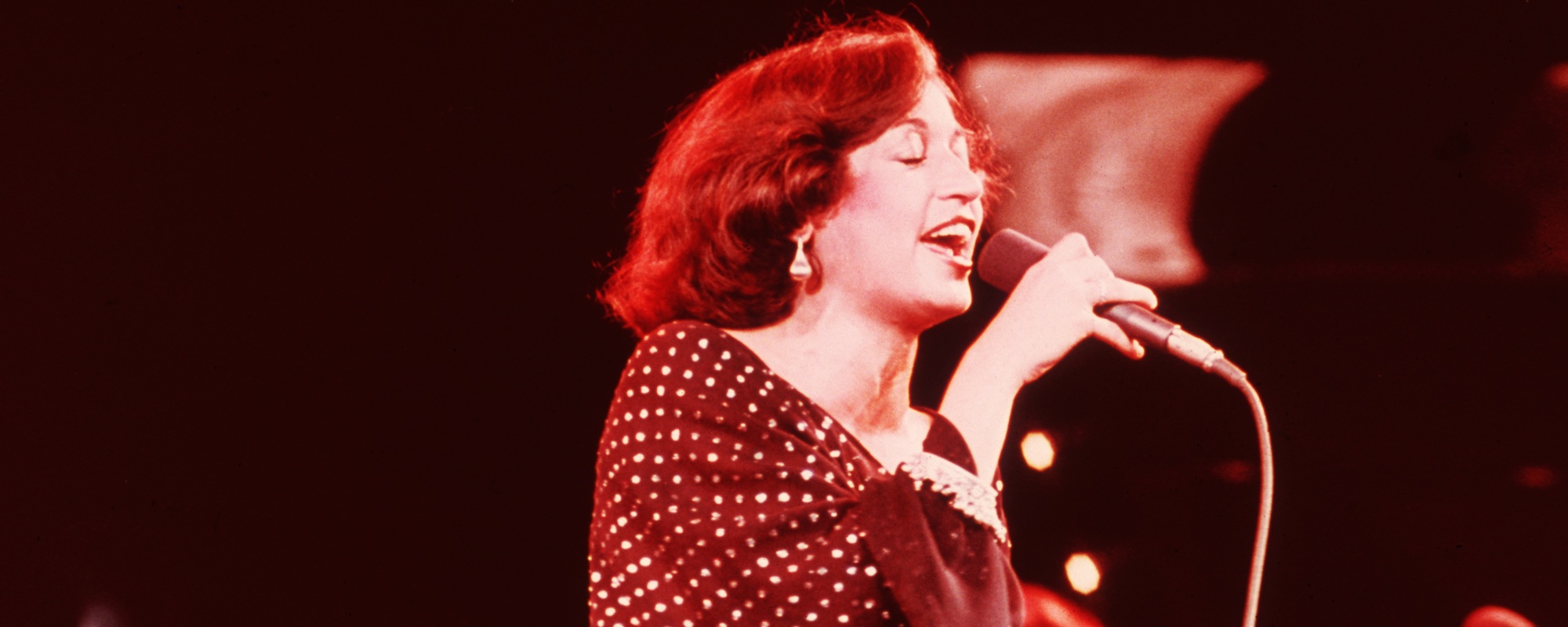 3 One-Hit Wonders That Are Perfect for Your New Year’s Eve Celebration