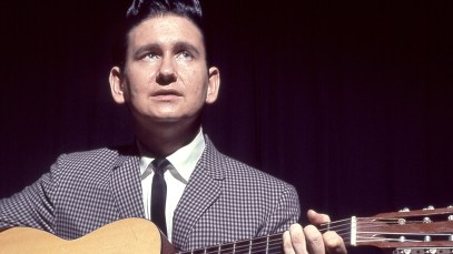 Roy Orbison Performs