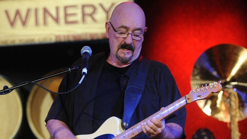 Traffic Co-Founder and Rock & Roll Hall of Famer Dave Mason Has Retired from Touring Because of “Ongoing Health Challenges”