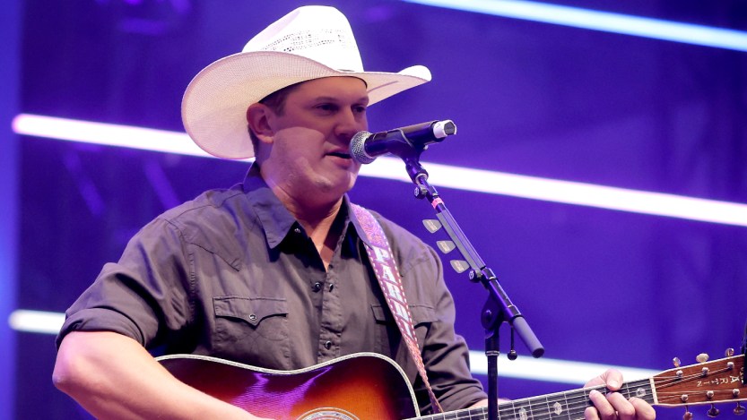 Jon Pardi Delivers Big Surprise to His Tour Opener