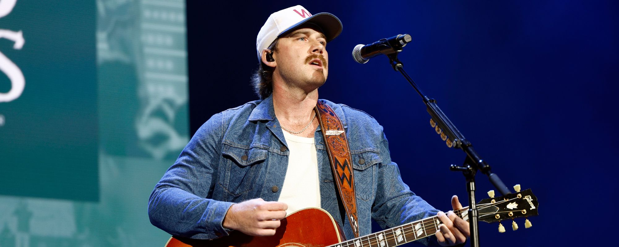 Morgan Wallen Attempts To Recreate Blue Jays Legend’s Iconic Bat Flip, Accidentally Hits His Wife