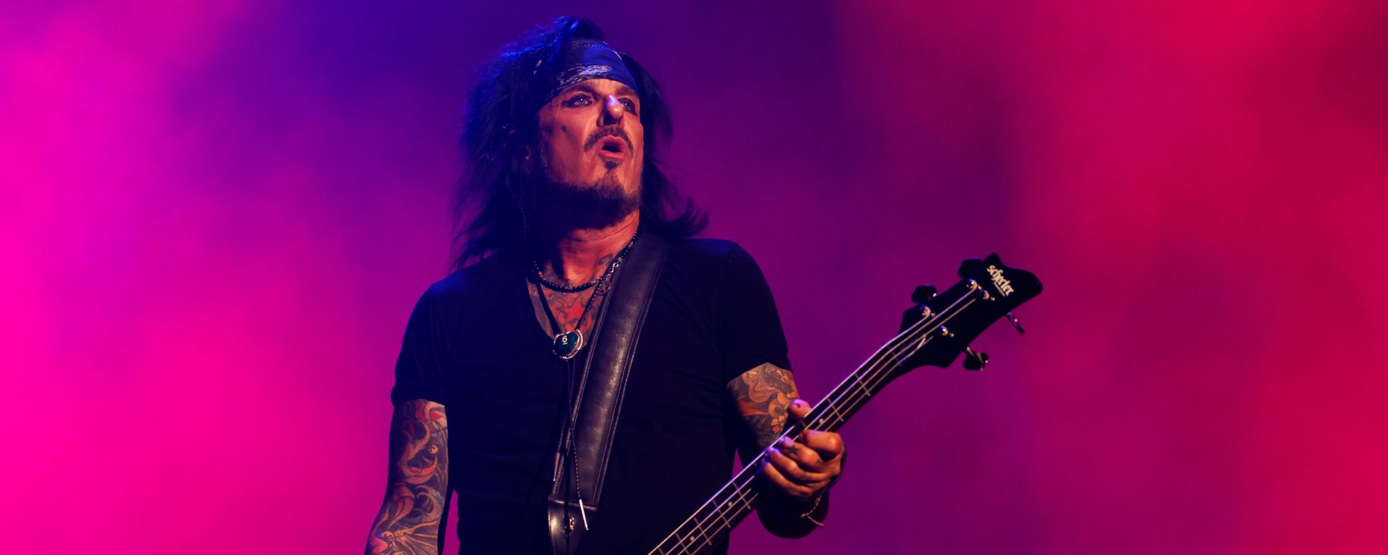 Nikki Sixx Fires Back at Mick Mars’ Claims That Mötley Crüe Doesn’t Play Live