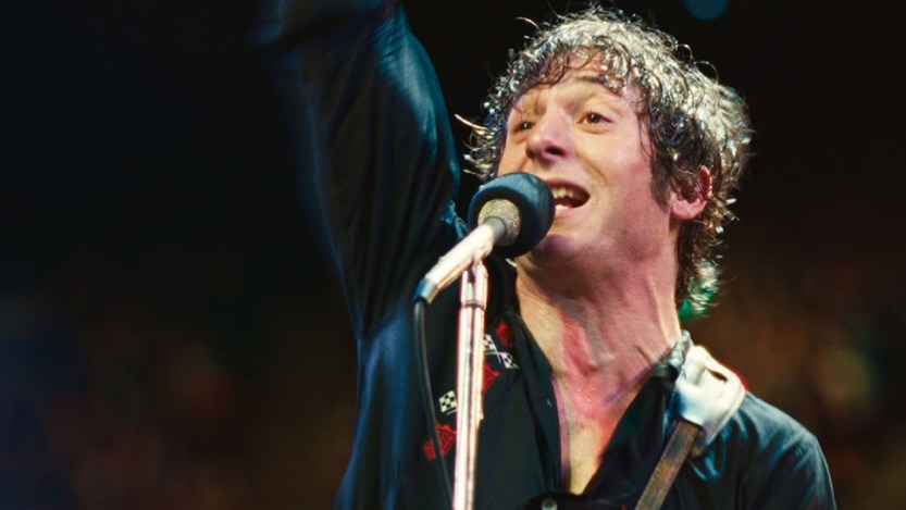 Check Out Jeremy Allen White Singing “Born in the U.S.A.” in the Latest Trailer for ‘Springsteen: Deliver Me from Nowhere’