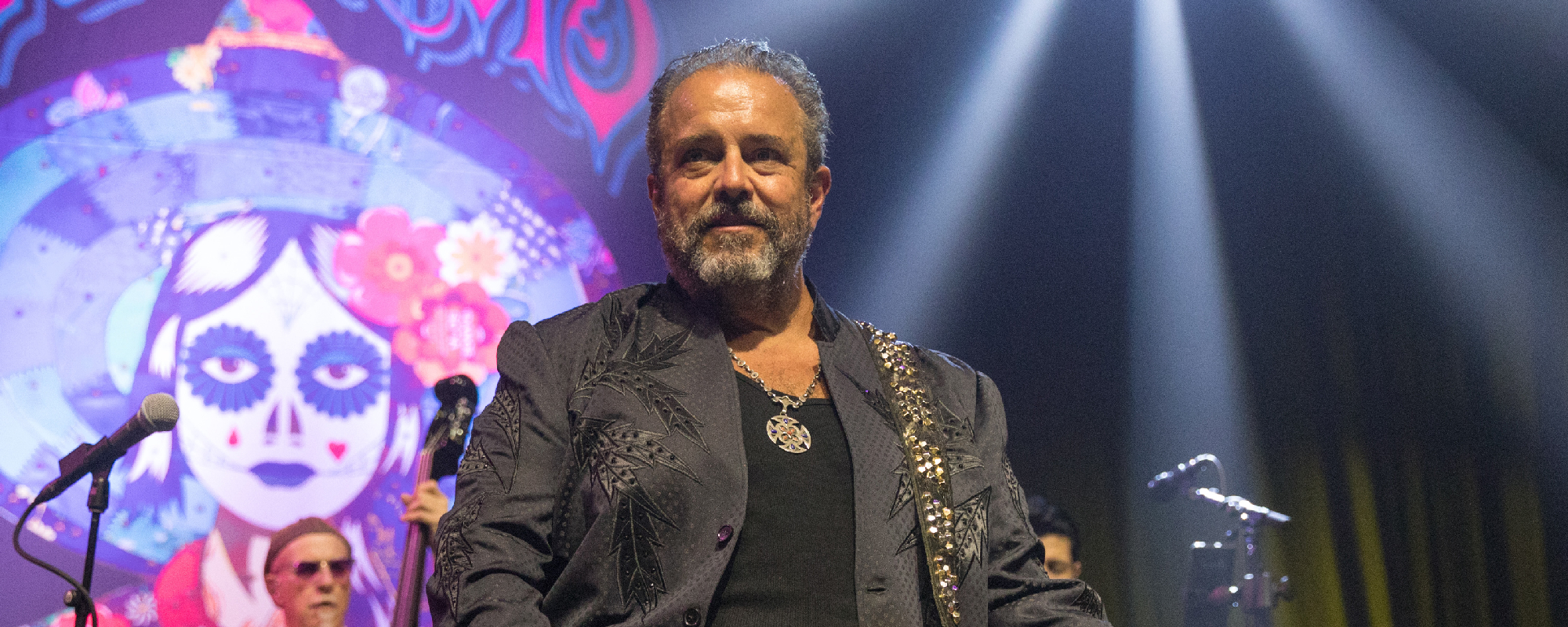 The Mavericks' Raul Malo Cancels Shows While Recovering From Cancer Surgery