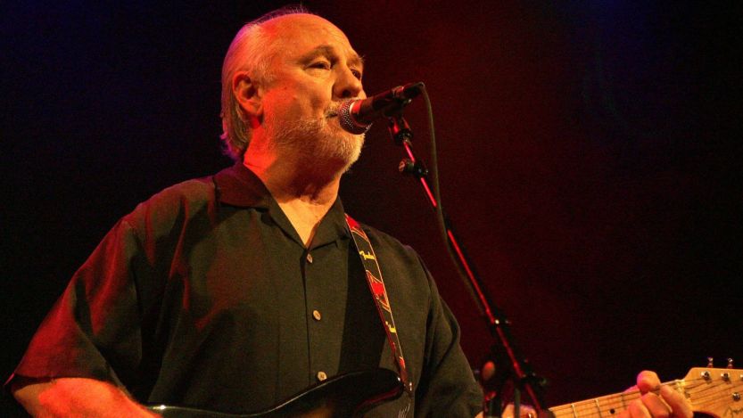 Sonny Curtis, Crickets Frontman Who Penned This Fearless Punk Anthem, Dies at 88