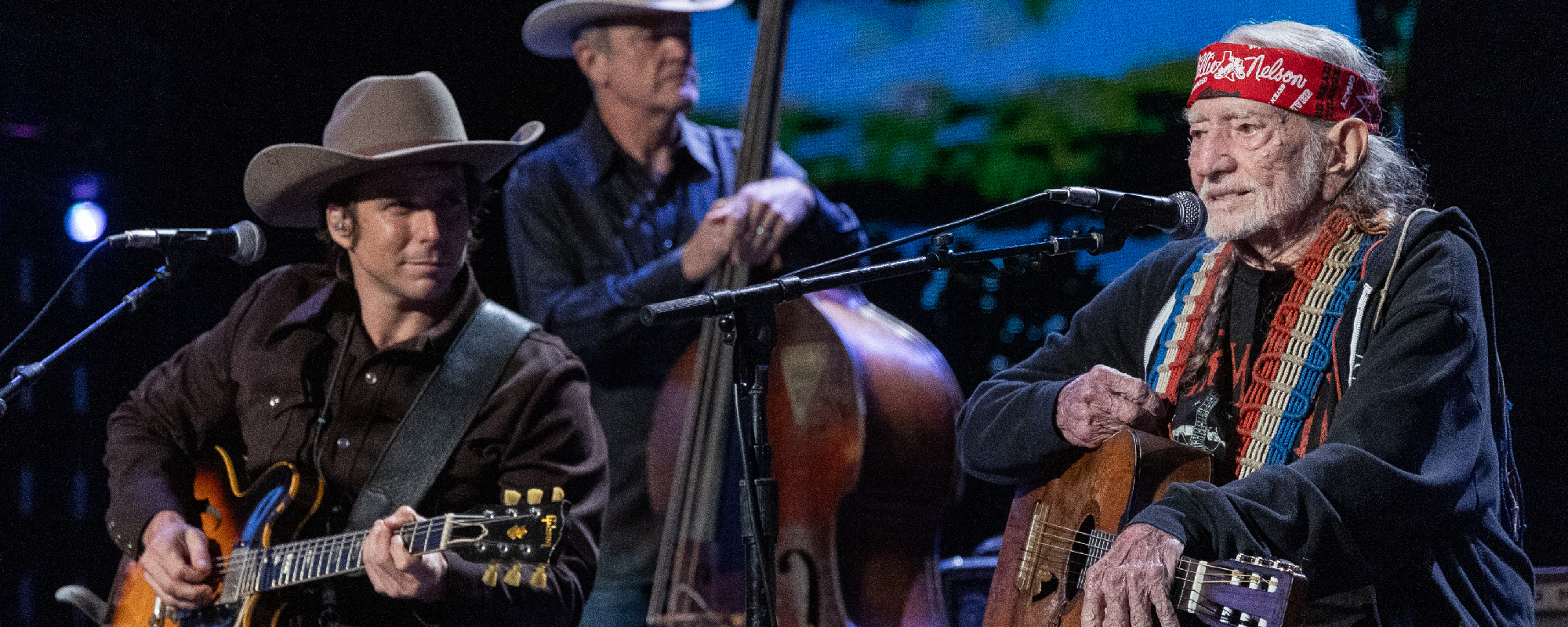 Willie Nelson and Lukas Nelson’s Farm Aid Duet of “Just Breathe” Steals the Show in Minneapolis