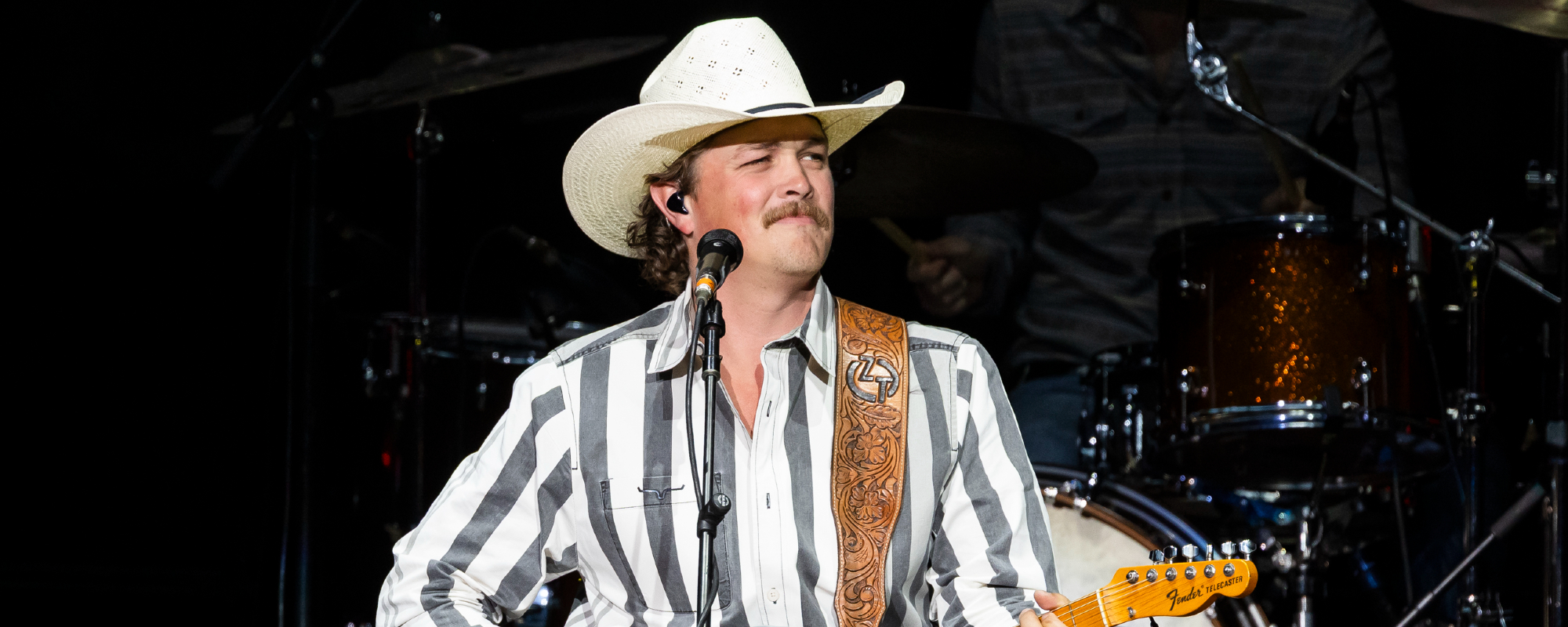 Red Rocks Gets a Touch of Twitty as Zach Top Performs "Slow Hand"