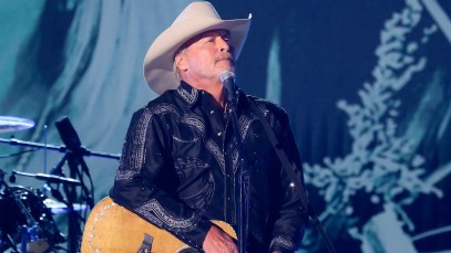 4 Traditional Country Lyrics That Will Hit You Right in the Heart