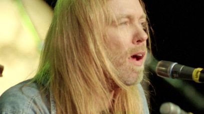 Gregg Allman performing