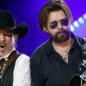 3 Country Songs Where the Smallest Detail Hurts the Most