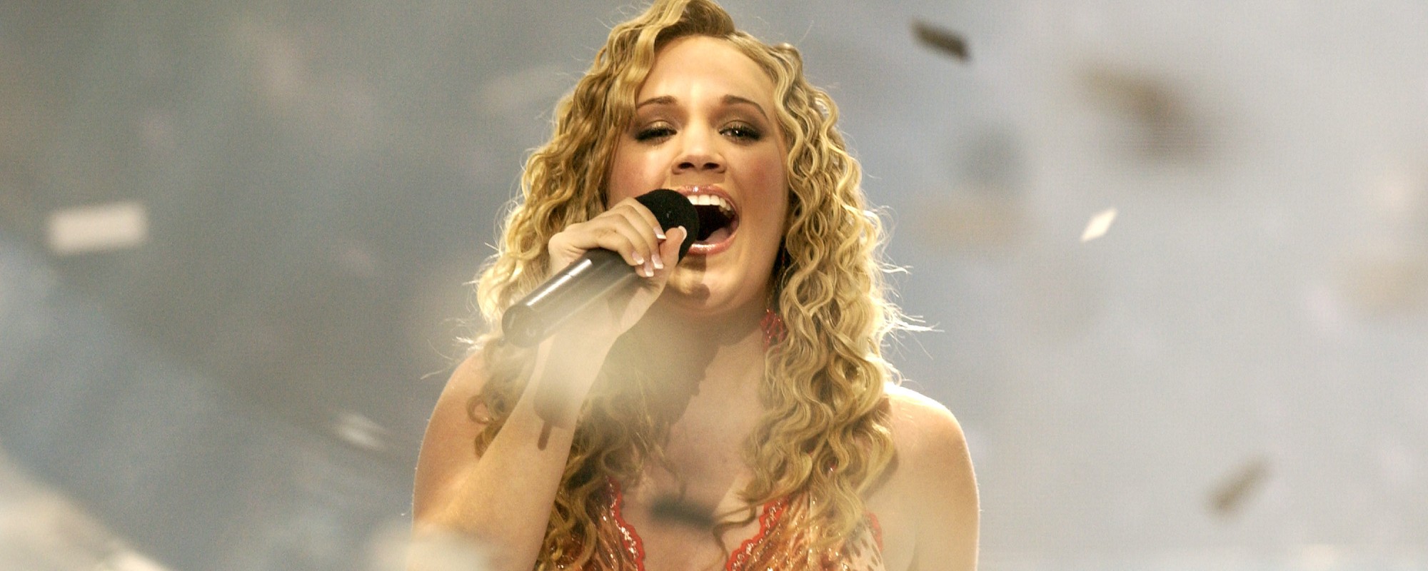 On This Day in 2005, Carrie Underwood Made History With a Record-Breaking Debut, Cementing Her Status as a Pop Country Icon