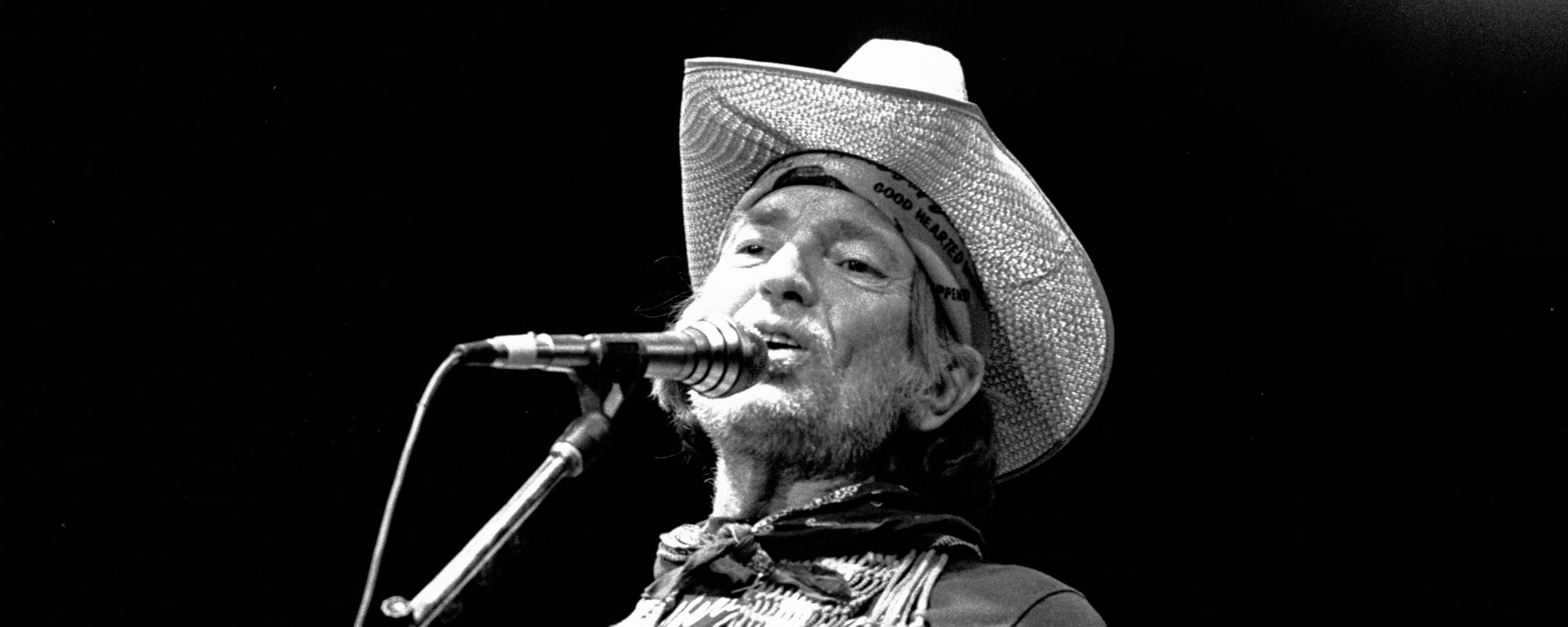 How Willie Nelson and Alabama Dominated the Country Music World in 1982