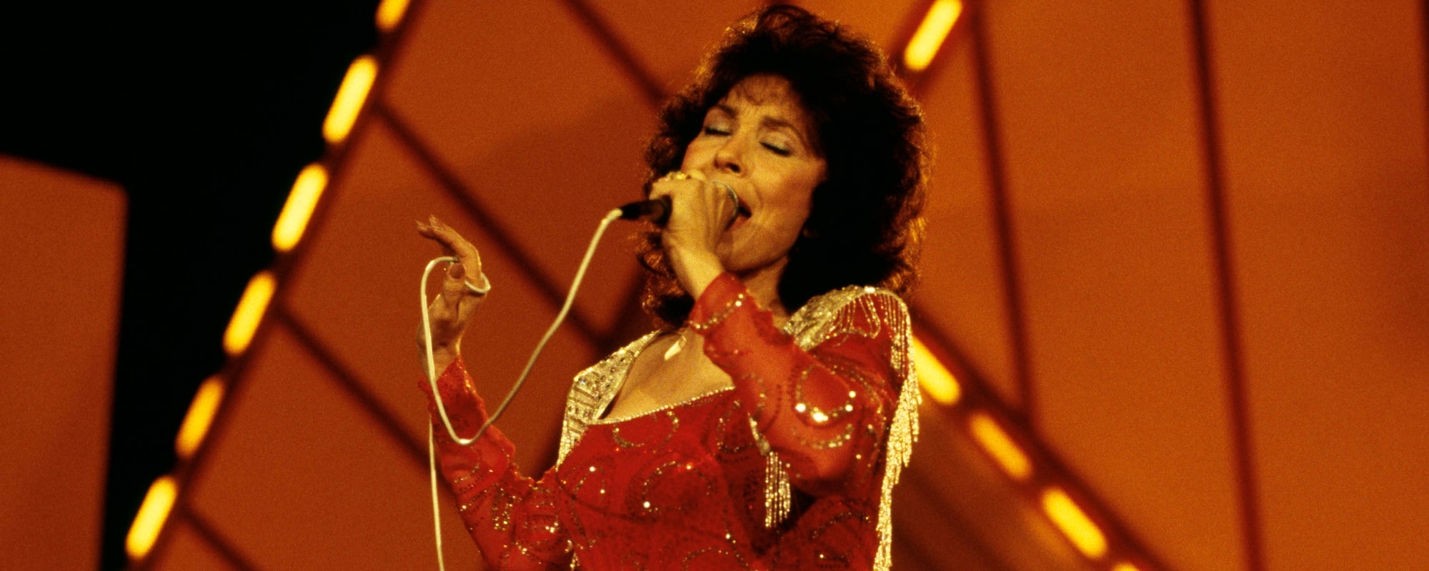 On This Day in 1966, Loretta Lynn Released Her First No. 1 Album and Introduced the World to One of Her Signature Songs