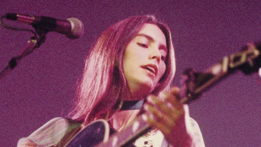 Emmylou Harris performing