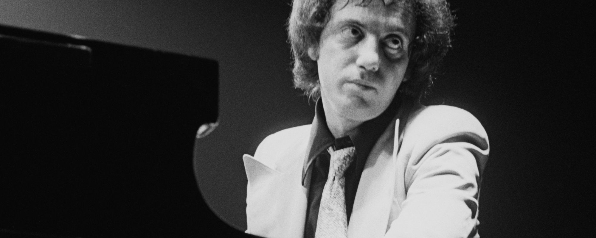 Why Billy Joel Was Completely “Humiliated” by His Debut Album: “It Was So Depressing”