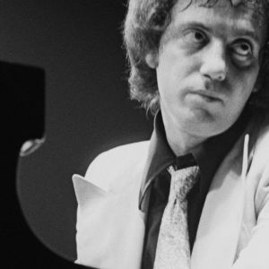 Billy Joel performing in 1977, the year 'The Stranger' came out