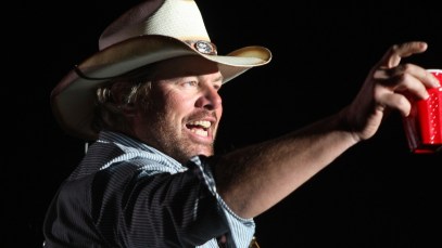 3 Country Songs That Are Perfect for Any Tailgate Party