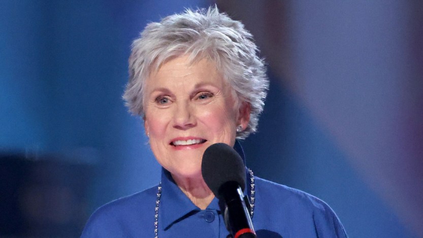 Grand Ole Opry Honors Anne Murray With Star-Filled Tribute