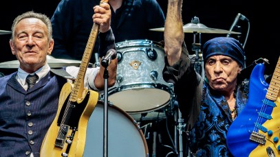 Bruce Springsteen joins Steven Van Zandt for unforgettable night at the Pony