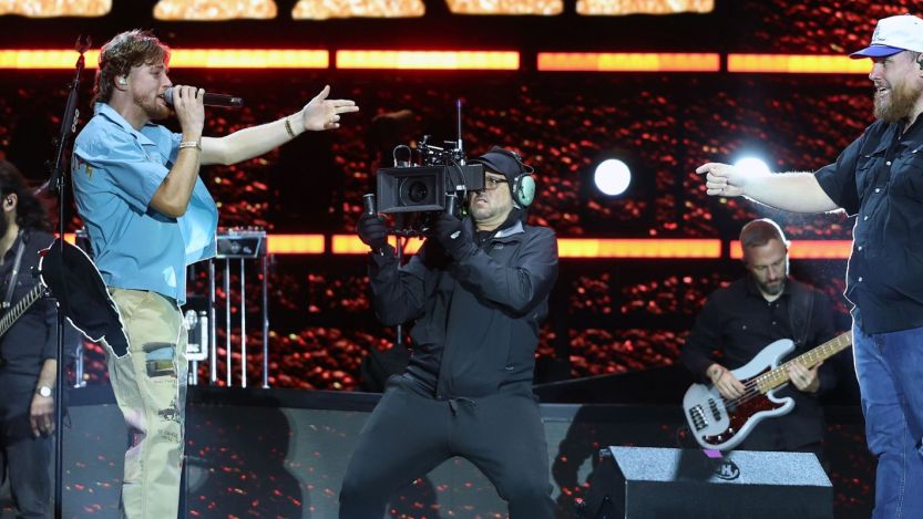 College Gameday Will Kick off With Live Performances From These Country Superstars