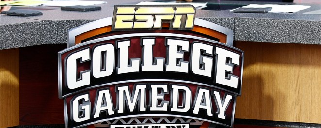 Kenny Chesney and Dierks Bentley Bring Nashville to ESPN's 'College GameDay'
