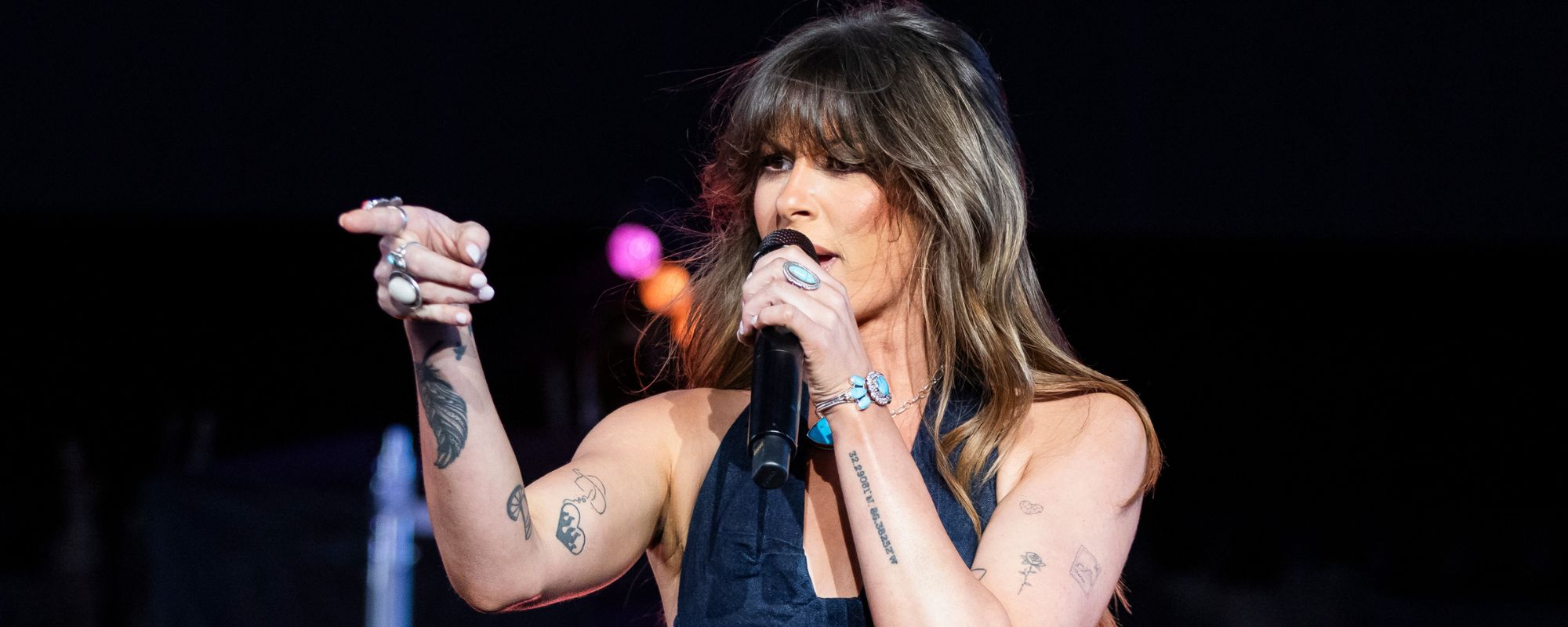 Ella Langley Shouts Out One of Her Favorite Country Artists at Texas Stop: “A Rodeo Announcer and a Preacher All at the Same Time”