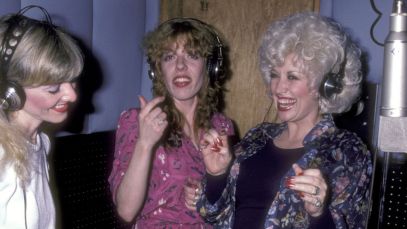 Sister of Dolly Parton Asks For Prayers As Singer Battles Health Struggles