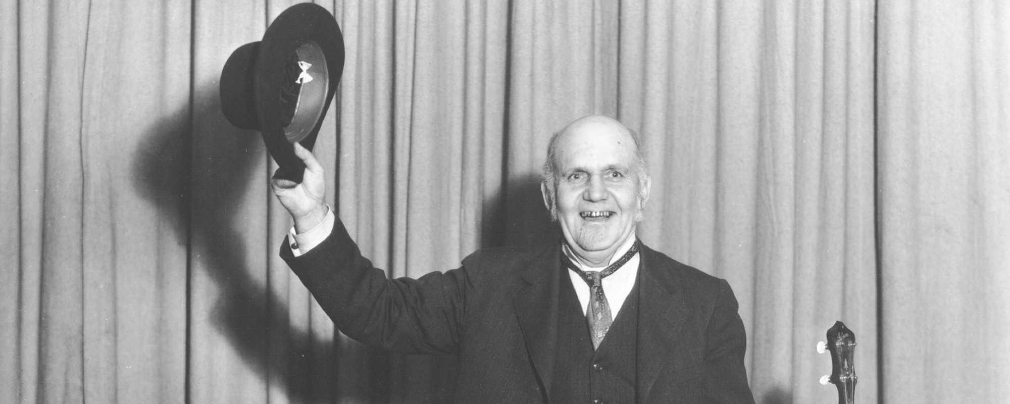 Born on This Day in 1870, “The Dixie Dewdrop”—a Gold Toothed Banjo Pioneer Who Became the First Star of the Grand Ole Opry