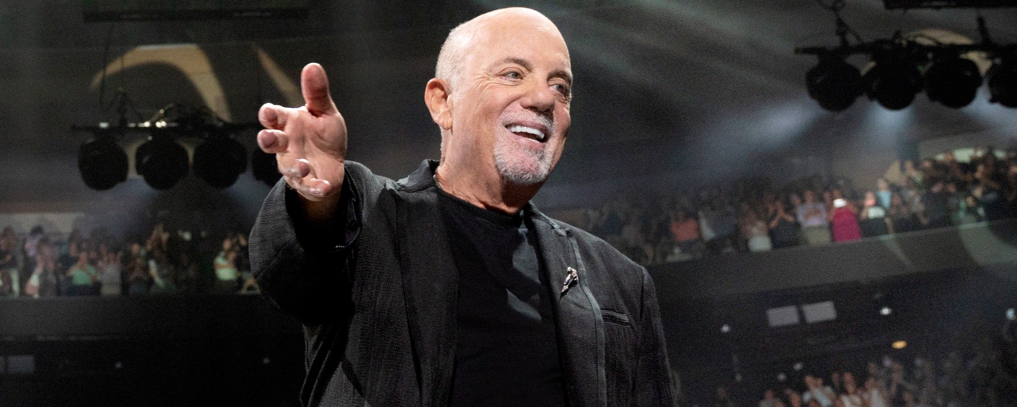 3 أغاني لبيلي جويل من الثمانينات عليك سماعها مرتين لتفهمها