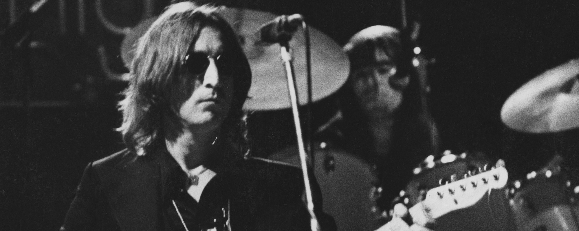 3 أغاني روك كلاسيكية يجب تشغيلها دائمًا بالعكس 3 أغاني روك كلاسيكية يجب تشغيلها دائمًا بالعكس